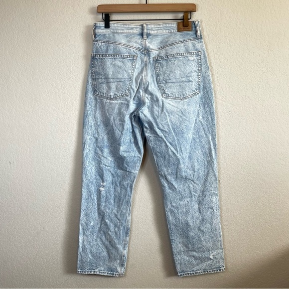 American Eagle Distressed 90’s Boyfriend Jeans High Rise Mom Denim Size 6 - Picture 4 of 8